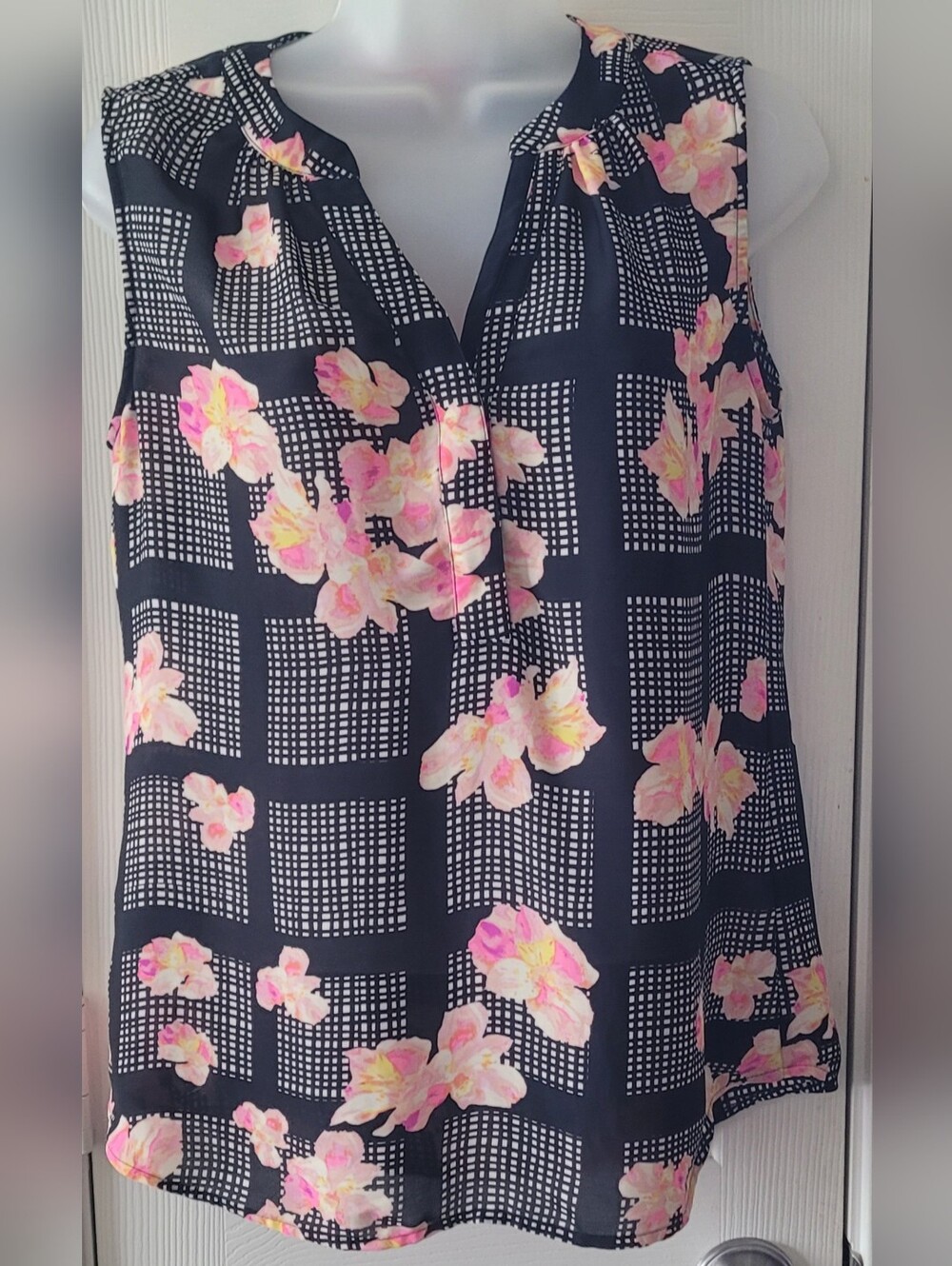 Banana Republic Black Floral Sleeveless Blouse